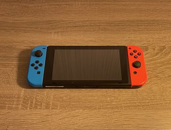 Nintendo Switch, 32GB, Neon