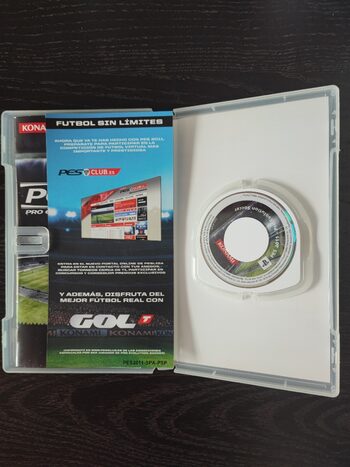 Pro Evolution Soccer 2011 PSP