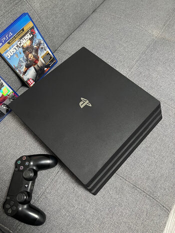 Get Ps4 pro + 2 žaidimai (naujausios kartos)