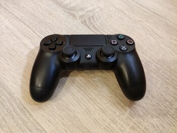 Playstation 4 Dualshock 4, V1 juodas originalus pultelis