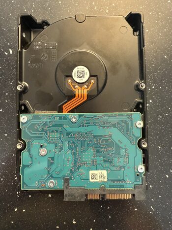 Hitachi 7K3000 2 TB HDD Storage
