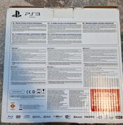 Sony playstation 3 super slim +3 žaidimai, 2 pulteliai