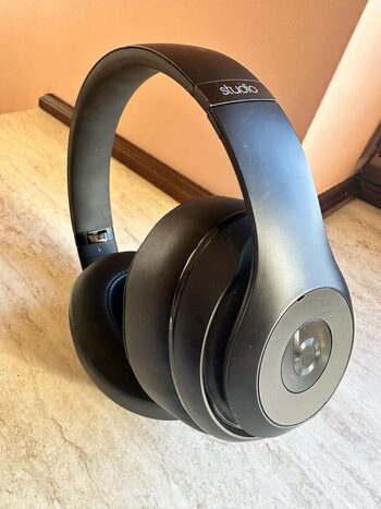 Beats Studio bluetooth