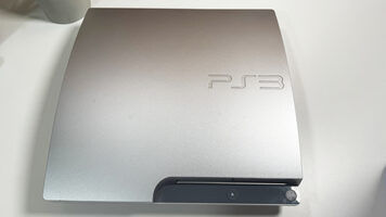 PLAYSTATION 3 SLIM 500GB SILVER CON HEN INCLUIDO Y JUEGOS