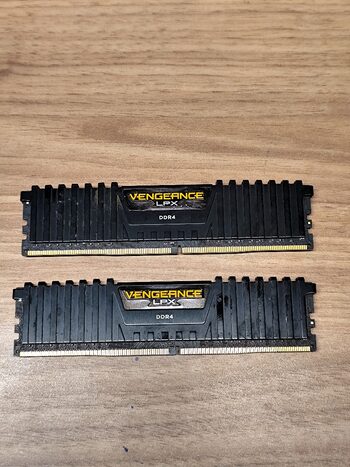 Corsair Vengeance LPX 16 GB (2 x 8 GB) DDR4-3000 Black PC RAM