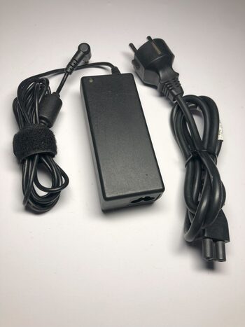 Acer SADP-65KB D Delta 65W 19V 3.42A 5.5 x 1.7mm Genuine Power Adapter Charger