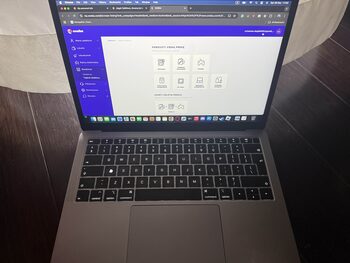 MacBook Air 13" (2018) su nauja baterija.