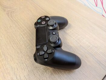 Buy Playstation 4 Dualshock 4, V2 juodas originalus pultelis