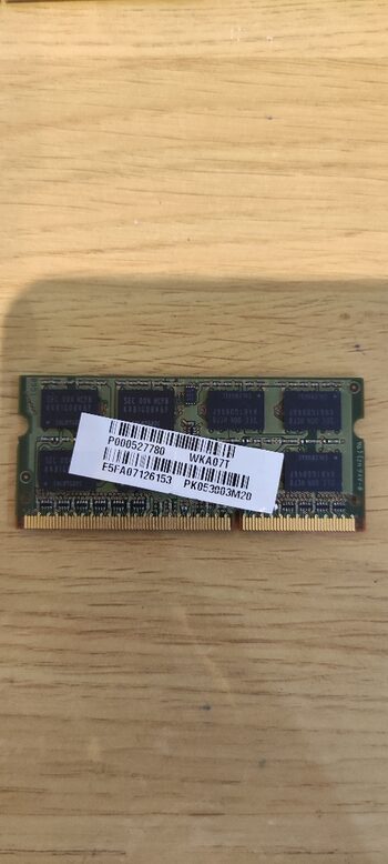 Crucial 2 GB (1 x 2 GB) DDR3-1333 Green Laptop RAM