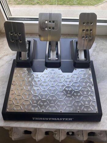 Thrustmaster T-LCM pedalai trūksta akseleratoriaus ir stabdžio spyruoklių.