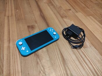 Nintendo Switch Lite + 64GB SD