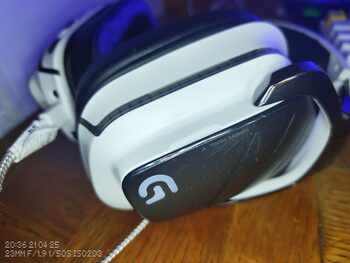 Logitech G933