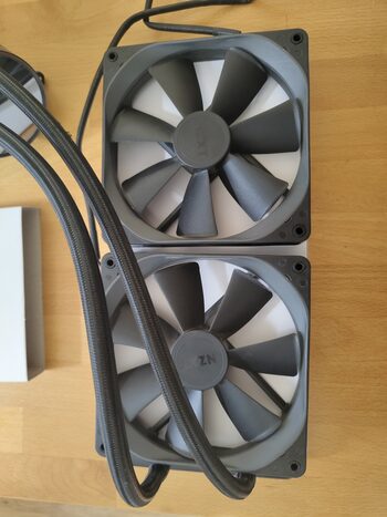 NZXT Kraken X62 500-1800 RPM Water Cooled CPU Cooler