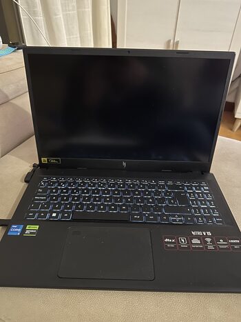 Acer nitro v15