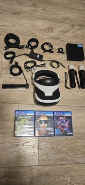 PSVR akiniai su dviejais pultais ir ps kamera