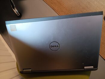 Idealus Dell Vostro 3560/15,6"/i5/4ram/240SSD/Win10 už 128€