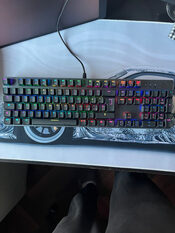 Teclado mecánico 100% RGB