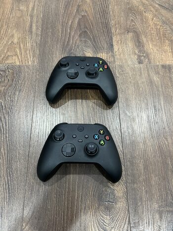 Xbox/Series x pulteliai orginalus/Juodi 2 vienetai