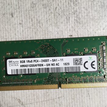 SkHynix 8 GB hm81gs6afr8n-uh