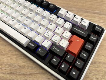 Mechaninė klaviatūra Varmilo Minilo VXT82