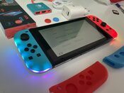 Nintendo Switch V2 con accesorios 