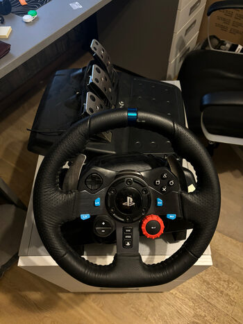 Buy Logitech g29 su pedalais