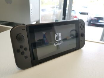 Nintendo Switch V2 su žaidimais