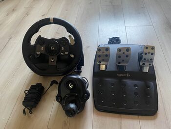 Logitech G920 Racing Wheel + Shifter