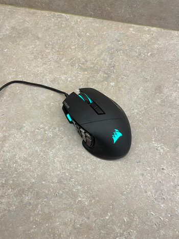 Corsair Scimitar RGB žaidimų pelė