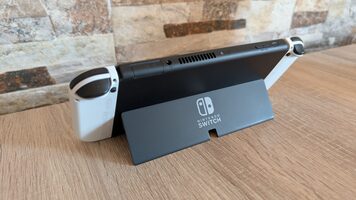 Get Nintendo Switch Oled + MarioKart 8 Deluxe + Funda