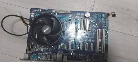 Gigabyte GA-F2A55-DS3 