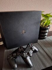 Playstation 4 pro 1tb du pulteliai,11 žaidimų (puiki būklė)