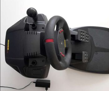 Logitech MOMO Racing Wheel