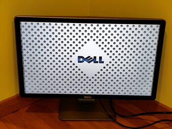 22" coliu monitorius DELL P2214Hb. naudotas patikrintas veikiantis gali turėti pabraižymų