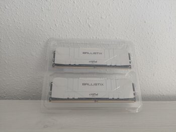 Crucial Ballistix 16 GB (2 x 8 GB) DDR4-3200 White PC RAM