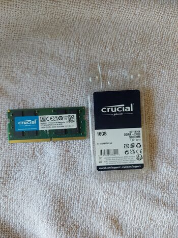 Crucial 16 GB (1 x 16 GB) DDR4-2400 Green PC RAM