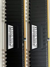 Corsair 16 GB (2 x 8 GB) DDR4-3000 Black PC RAM