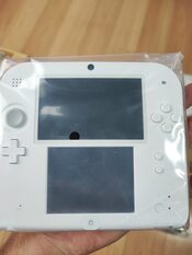 Nintendo 2DS, Red & White