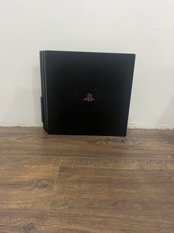 Ps4 Pro sieninis laikiklis metalinis for sale