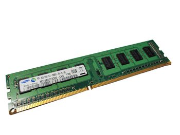 Operatyvinė Atmintis Samsung 2GB DDR3 10600U M378B5773CH0