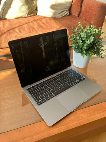 Apple MacBook Air 13.3" Retina M1 8-core CPU 7-core GPU/8GB/256GB