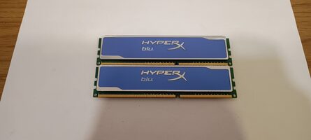 Kingston HyperX Blu 8gb komplektas