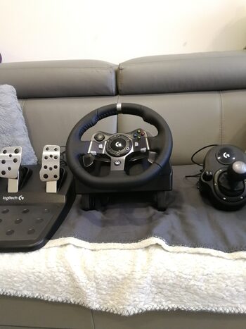 Logitech G920 vairas su pedalais ir shifteriu