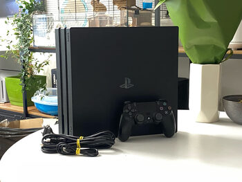 Sony Playstation 4 Pro, 1TB