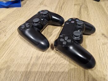 Buy Ps4 slim 1TB +2 pultai +žaidimai