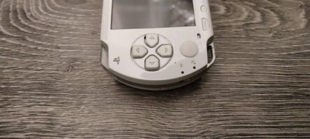 Buy PSP 1000, White, 1GB