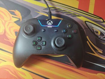 Razer Wolverine Xbox pultelis