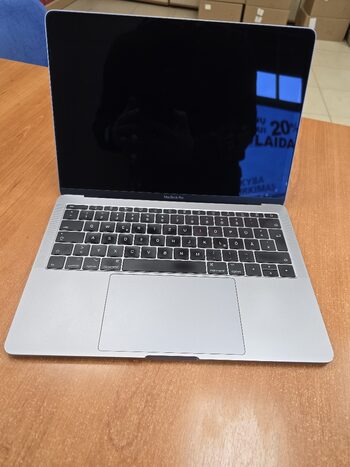 Macbook Pro 13 2016m. i5 / 8gb/ dužęs ekranas