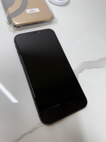 Apple iPhone 11 64GB Black