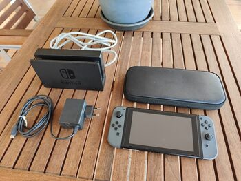 Nintendo Switch + Funda 